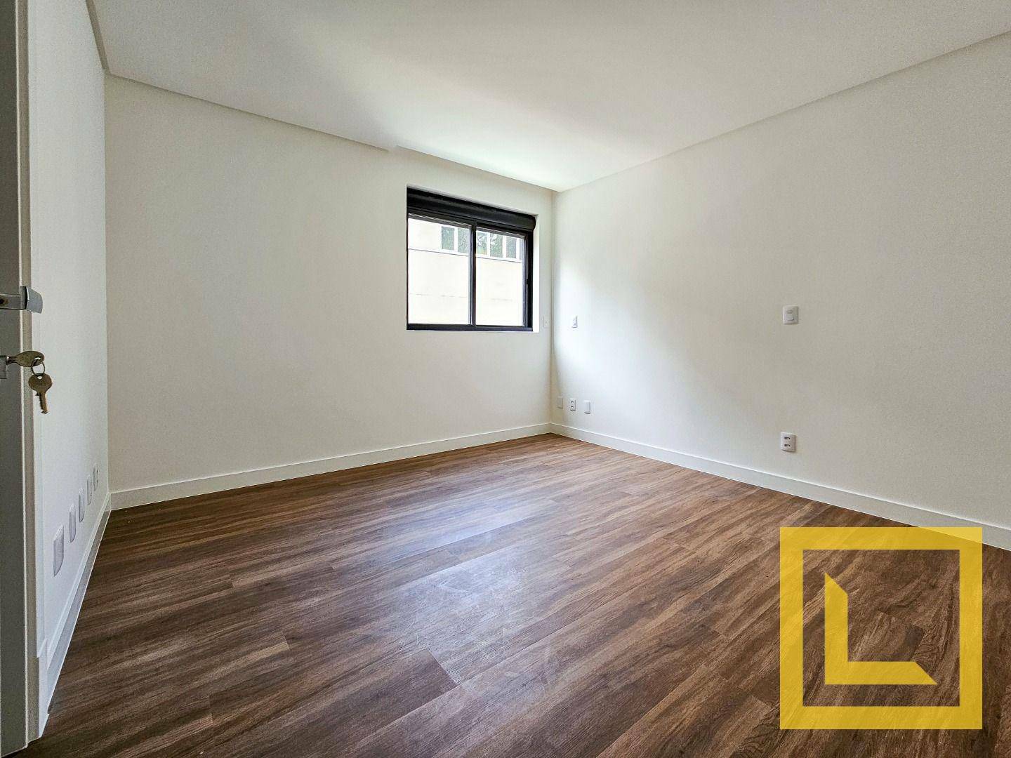 Apartamento à venda com 3 quartos, 189m² - Foto 11