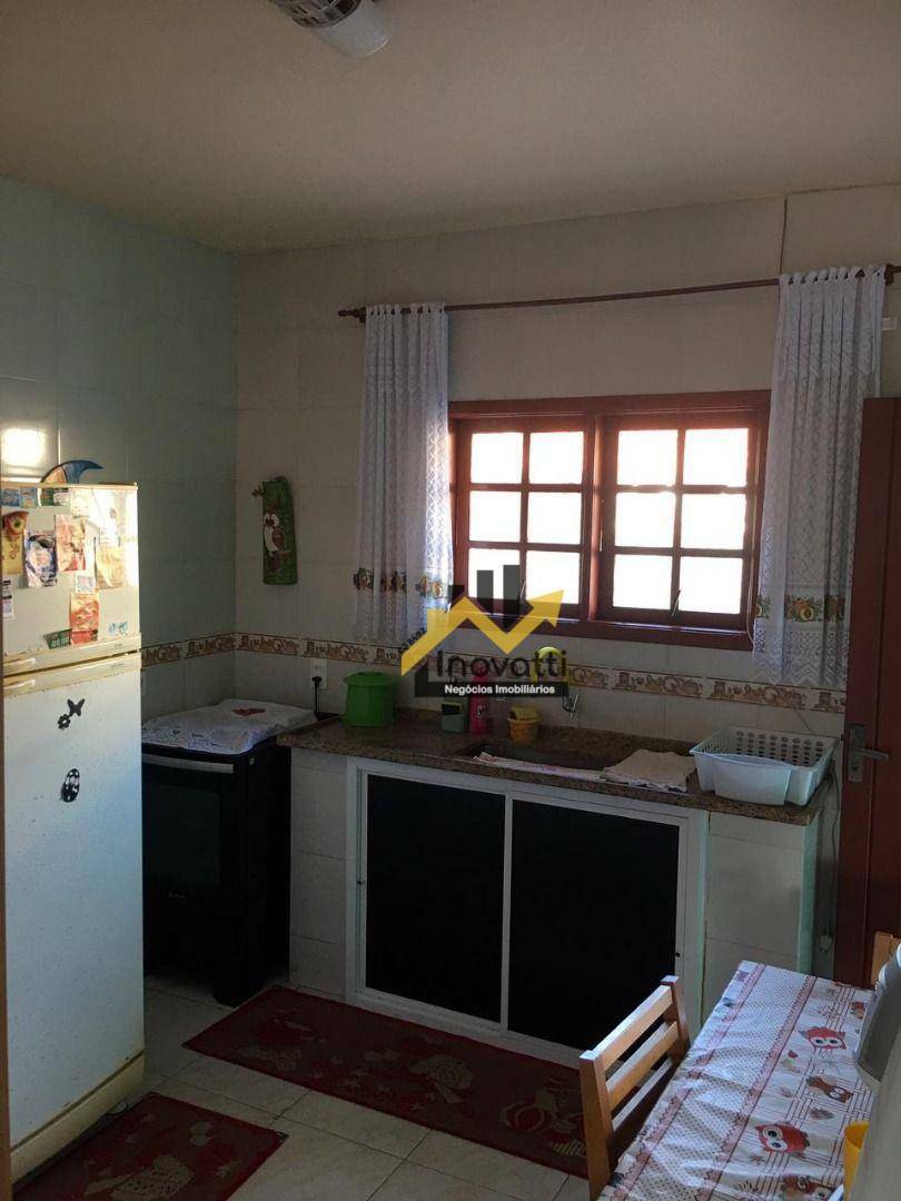 Casa à venda com 3 quartos, 120m² - Foto 4