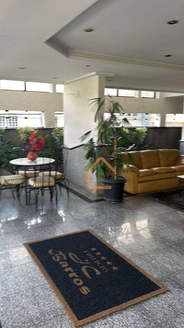 Apartamento à venda com 3 quartos, 140m² - Foto 19