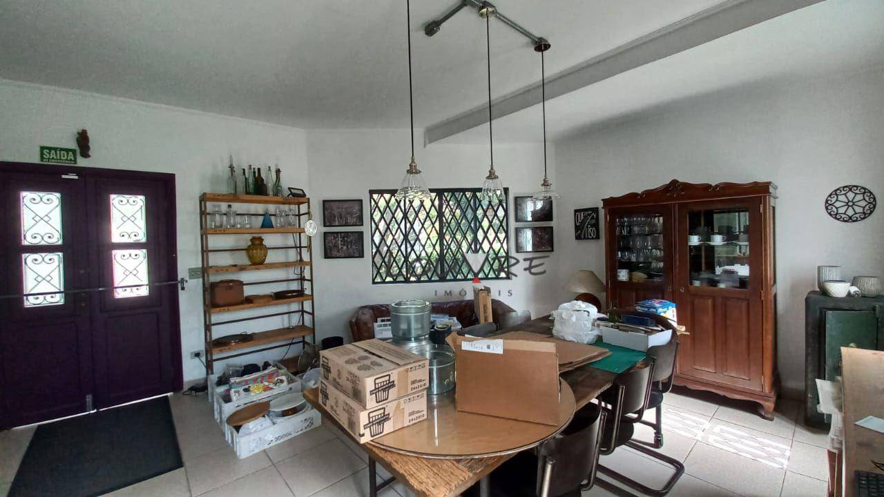 Casa para alugar com 3 quartos, 195m² - Foto 17