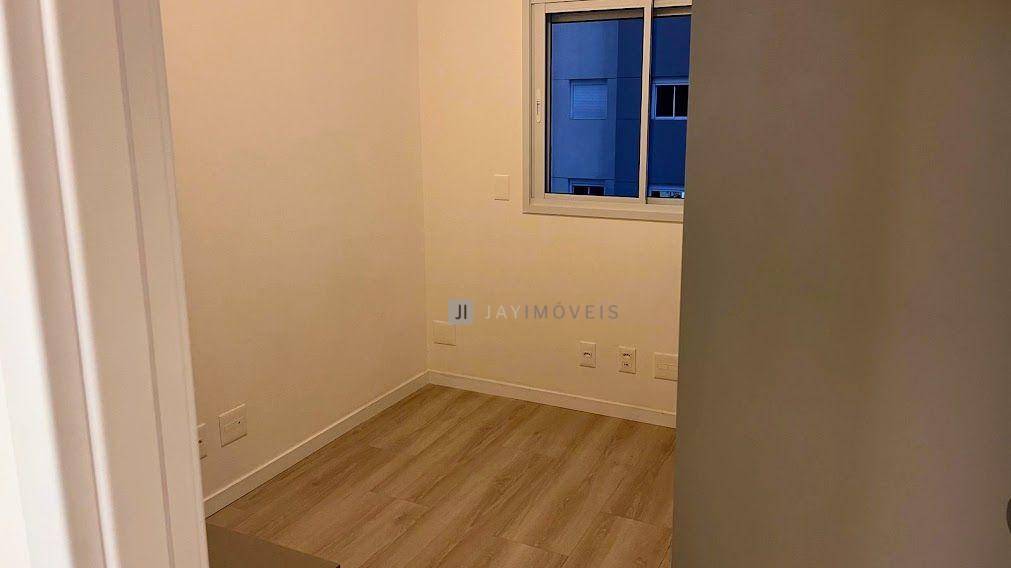 Apartamento à venda com 2 quartos, 62m² - Foto 11