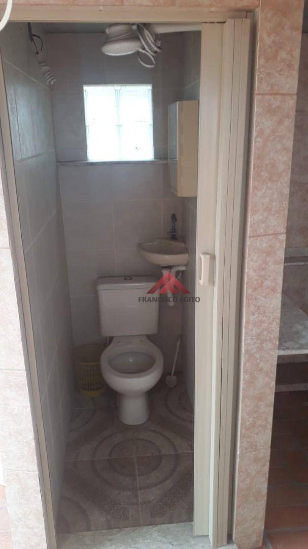 Casa à venda com 4 quartos, 240m² - Foto 26