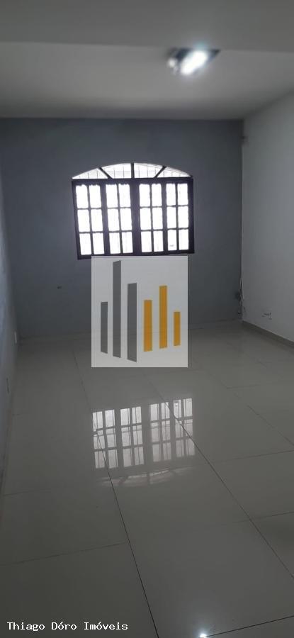 Sobrado para alugar com 3 quartos, 125m² - Foto 2