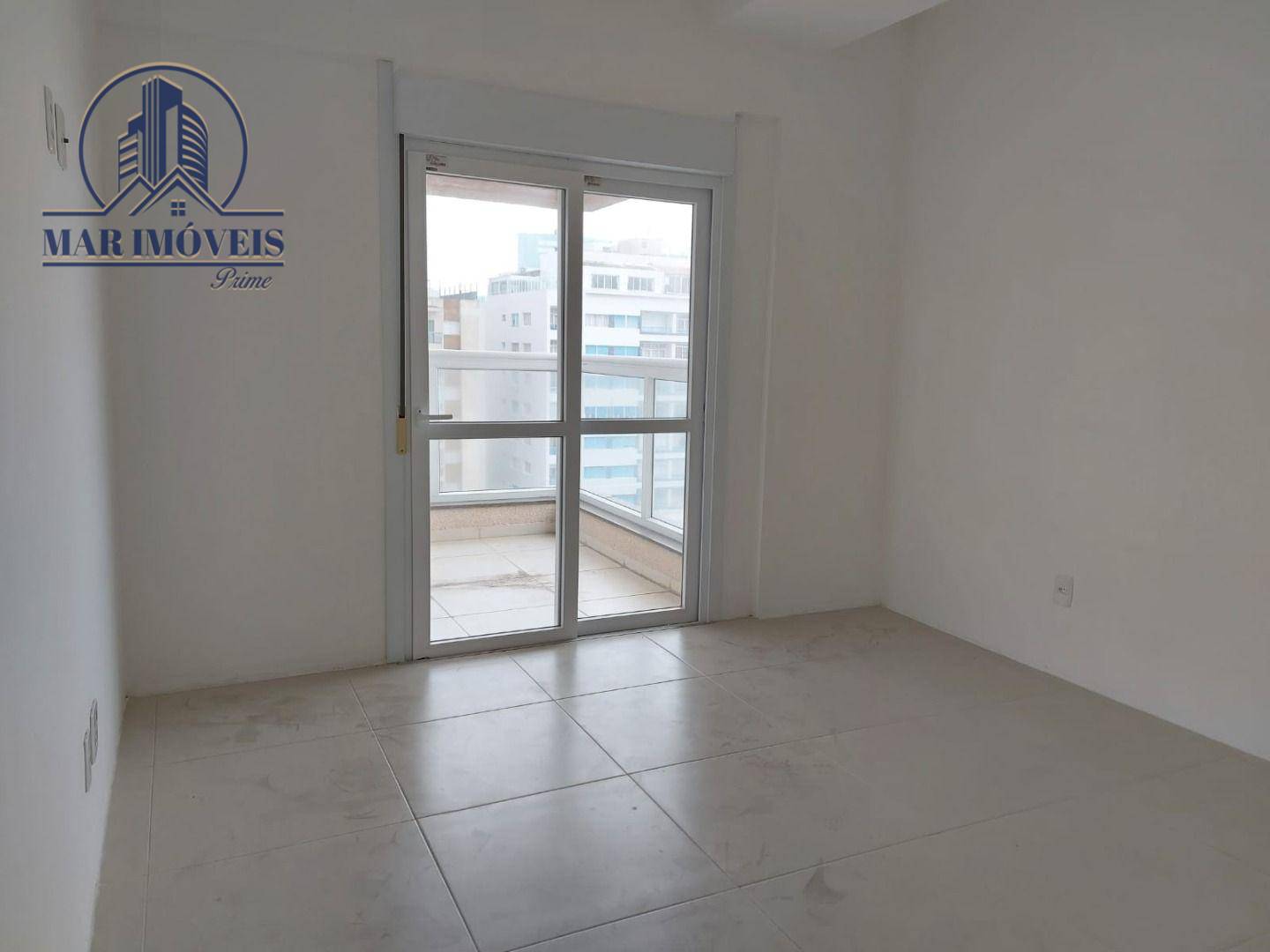 Apartamento à venda com 3 quartos, 113m² - Foto 6