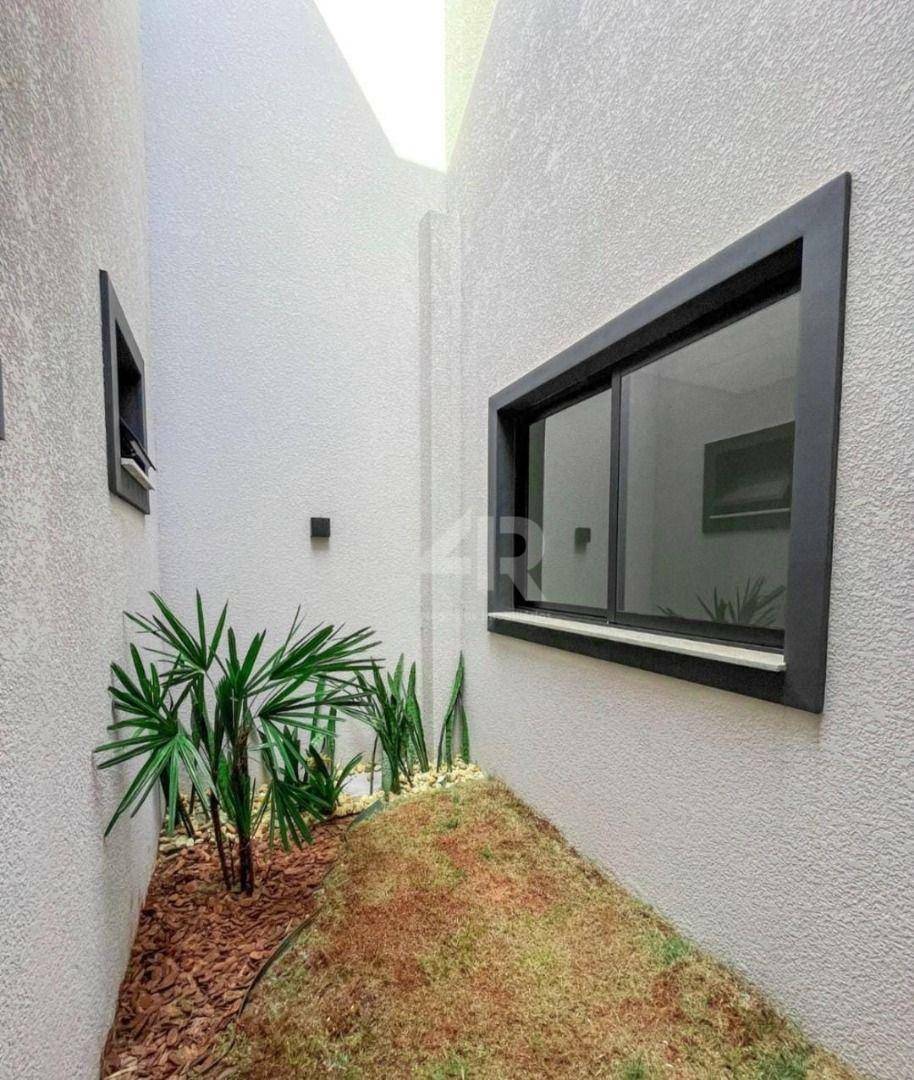 Casa à venda com 3 quartos, 113m² - Foto 4