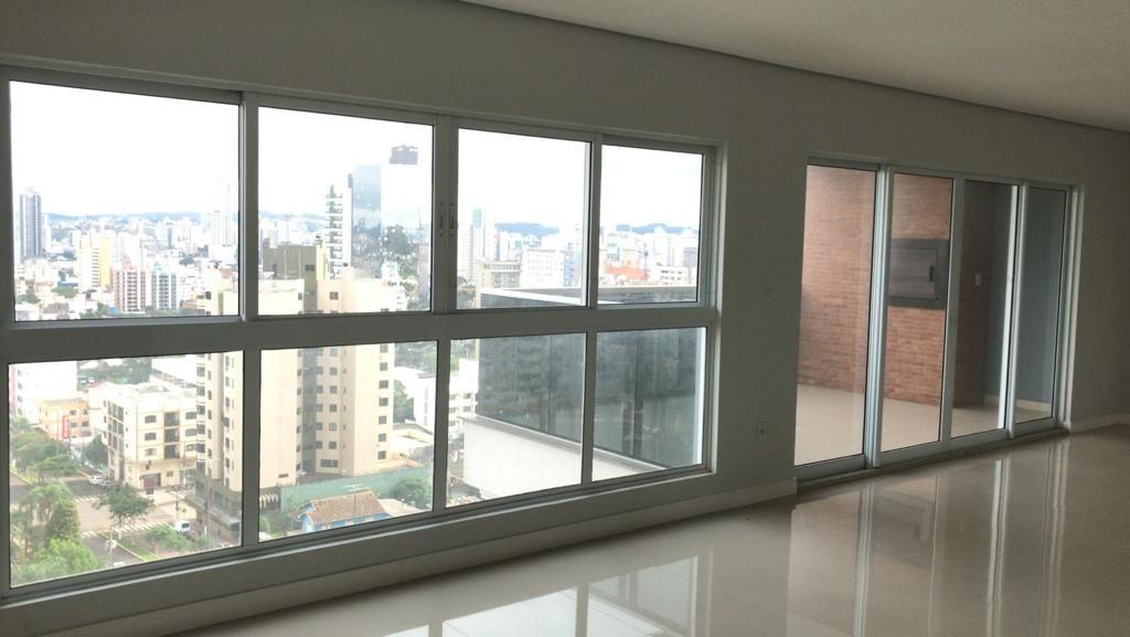 Apartamento à venda com 3 quartos, 150m² - Foto 11