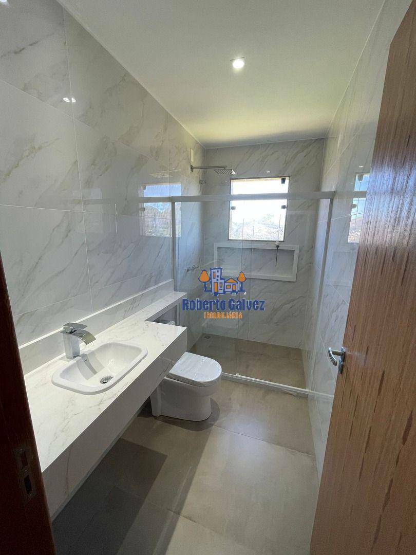 Casa de Condomínio à venda com 3 quartos, 184m² - Foto 2