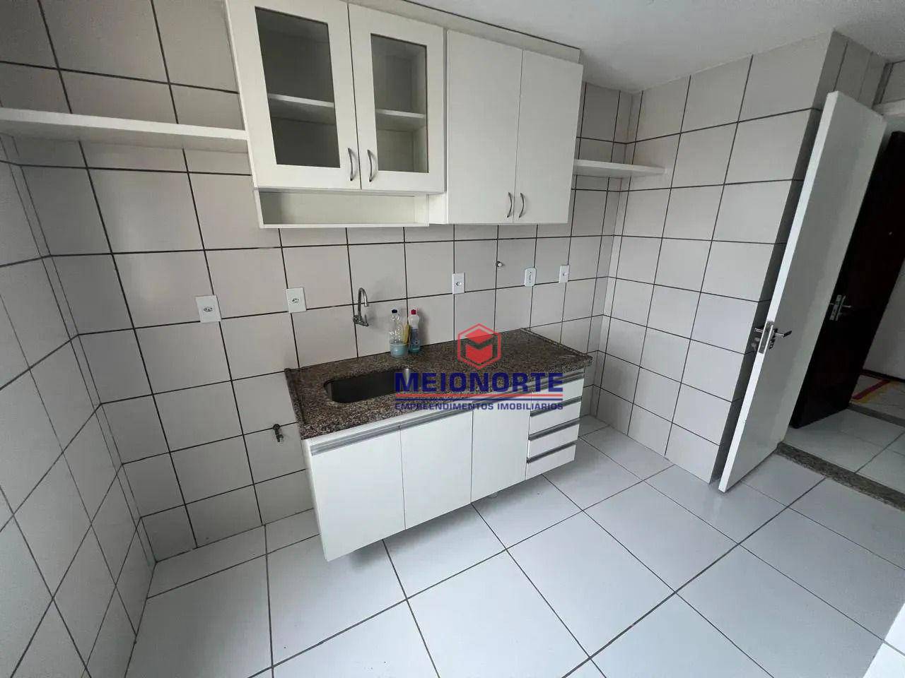 Apartamento à venda com 2 quartos, 78m² - Foto 4