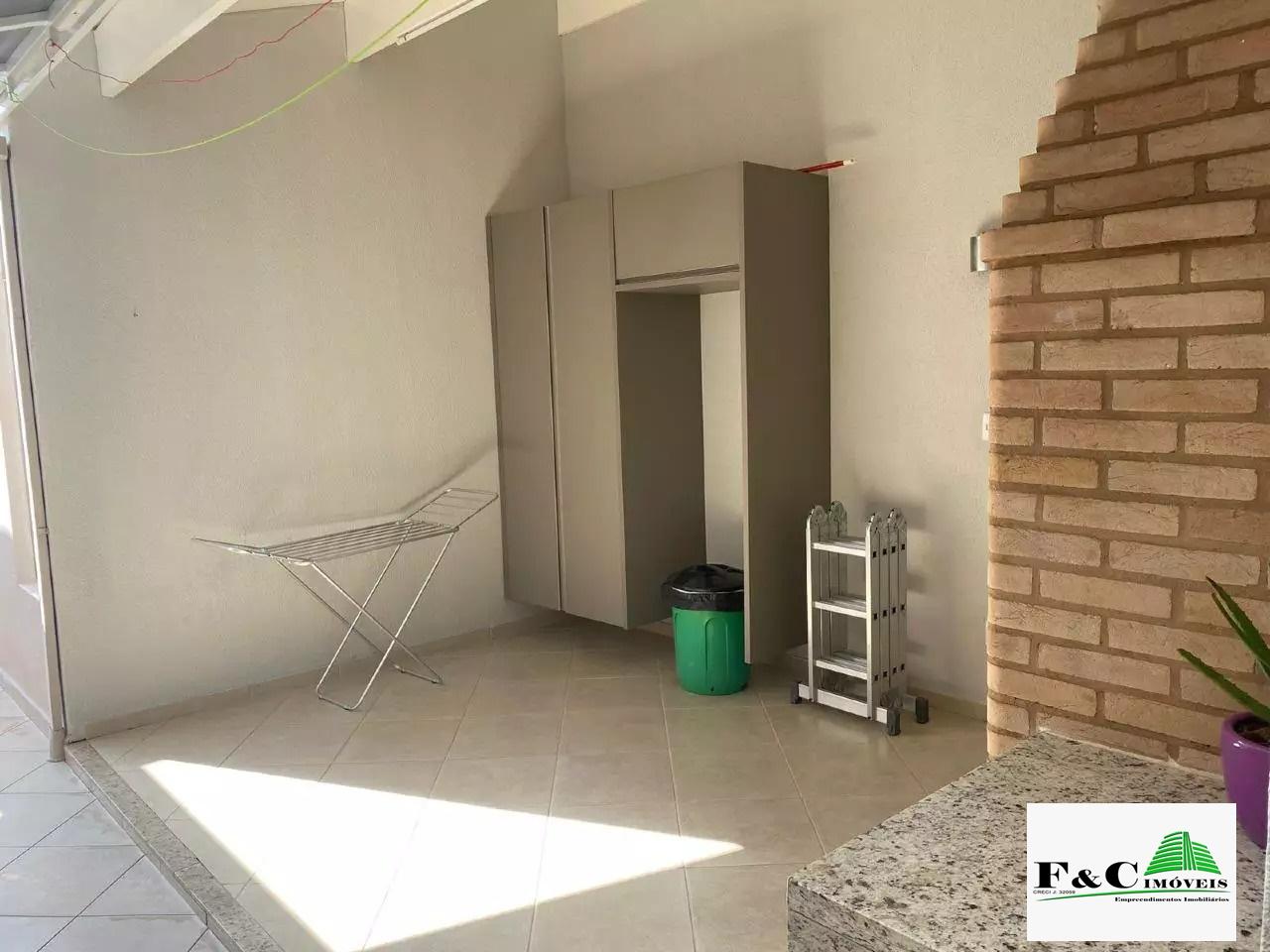 Casa de Condomínio à venda com 3 quartos, 245m² - Foto 11