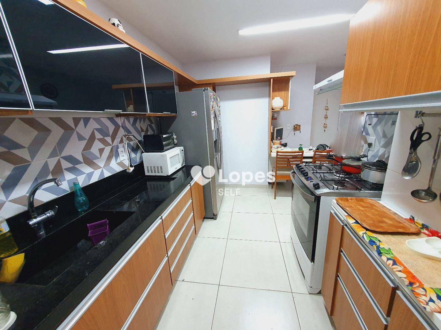 Apartamento à venda com 2 quartos, 75m² - Foto 7