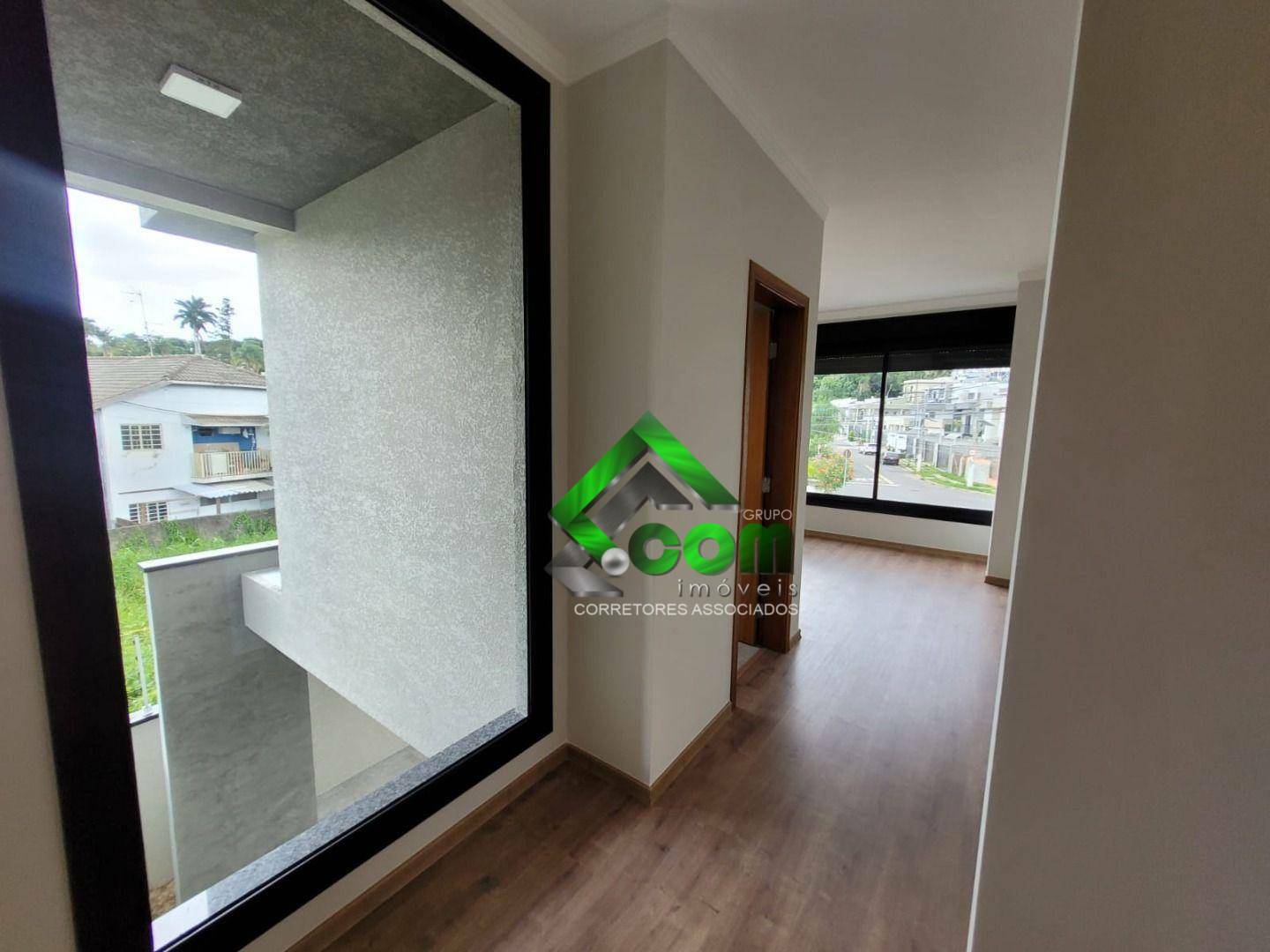 Casa à venda com 3 quartos, 219m² - Foto 20