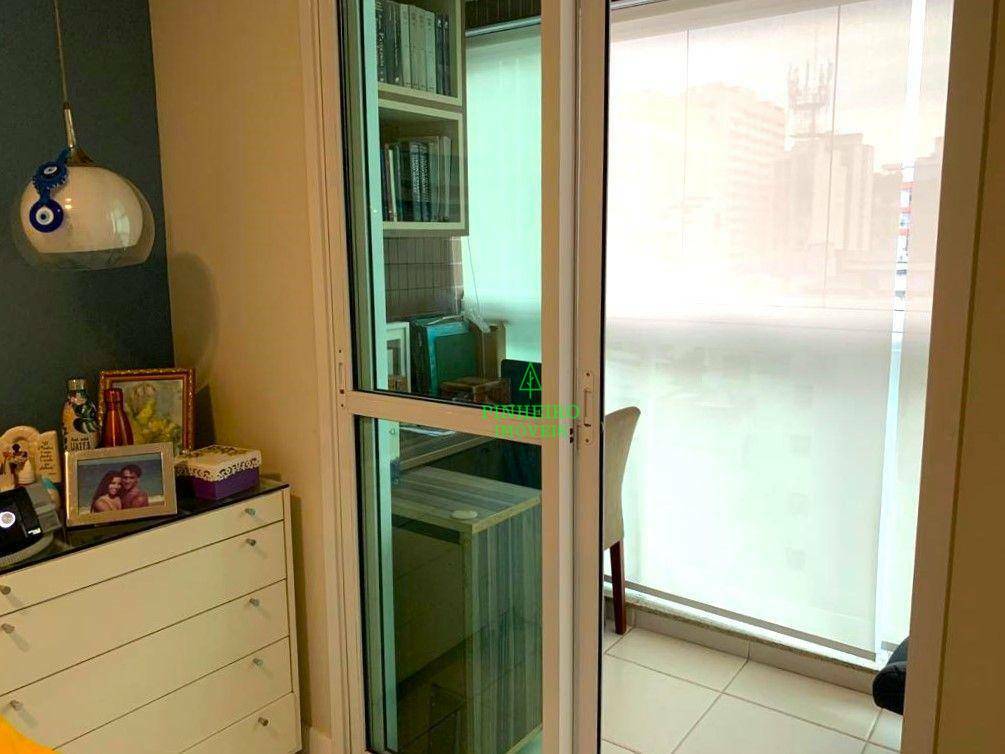 Apartamento à venda com 4 quartos, 140m² - Foto 14