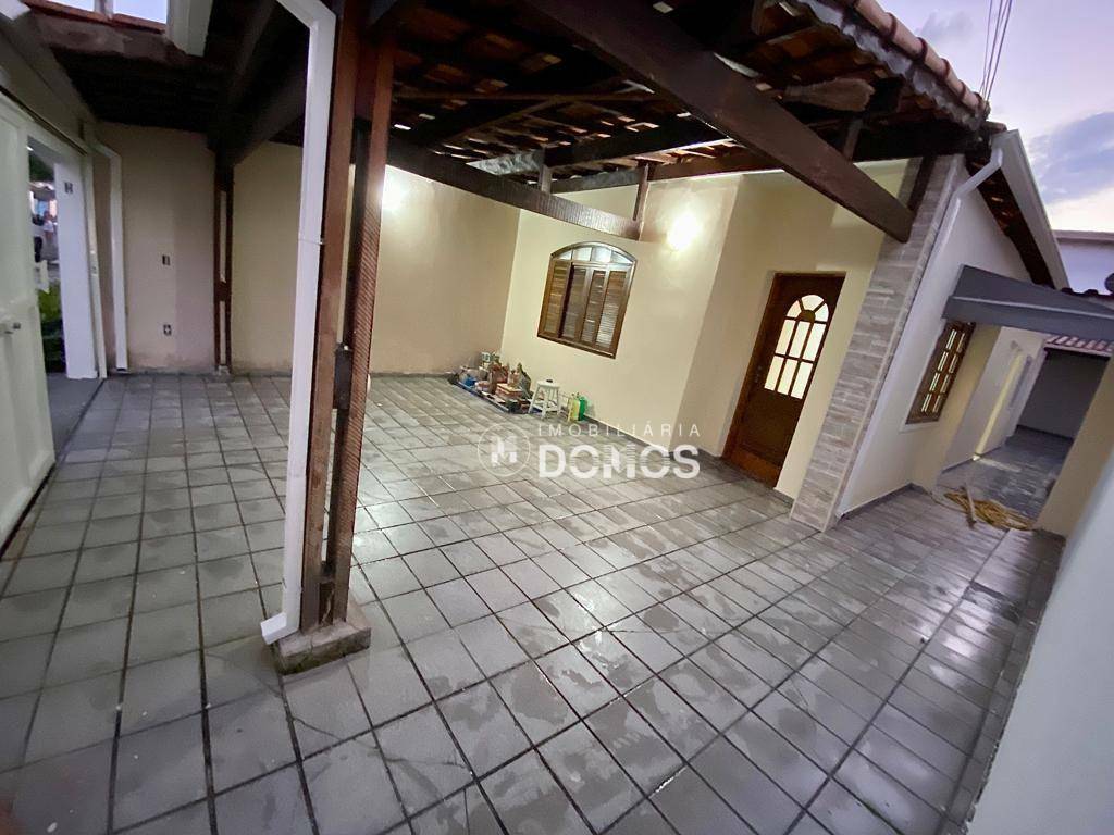 Casa à venda com 2 quartos, 89m² - Foto 12