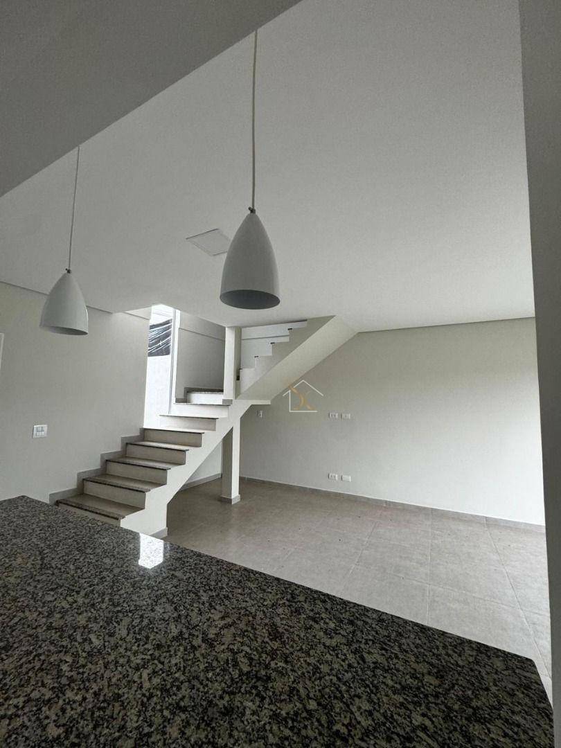 Casa à venda com 2 quartos, 87m² - Foto 5