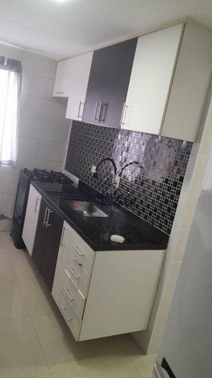 Apartamento à venda com 2 quartos, 56m² - Foto 1