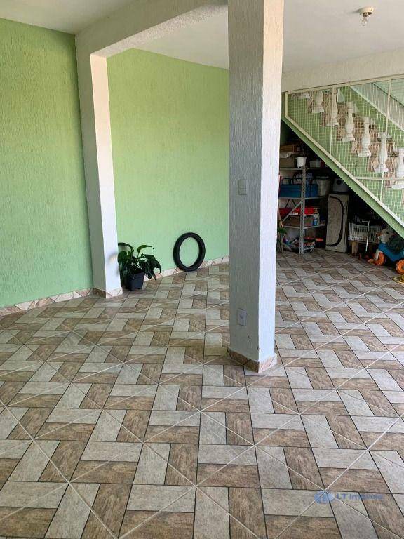 Casa à venda com 3 quartos, 210m² - Foto 38