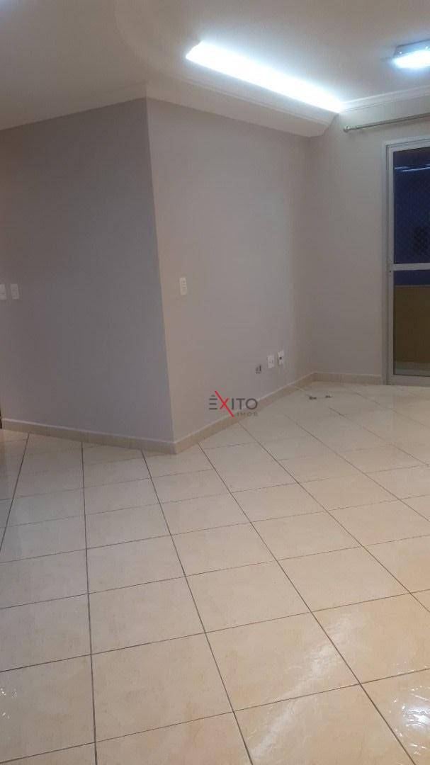 Apartamento para alugar com 3 quartos, 64m² - Foto 3