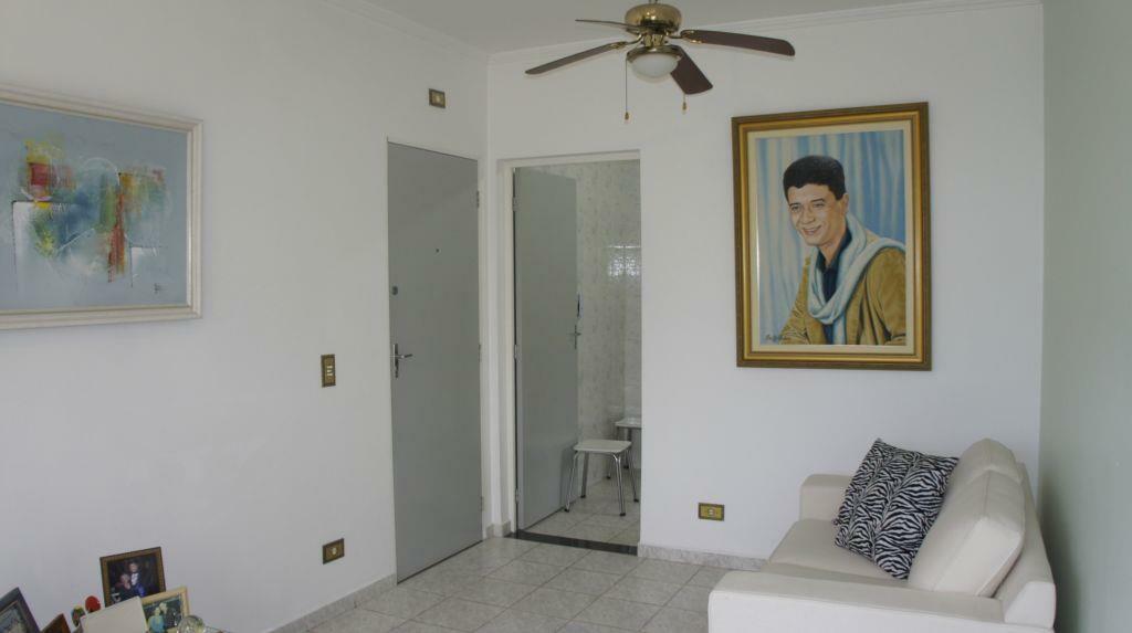 Apartamento à venda com 2 quartos, 56m² - Foto 17