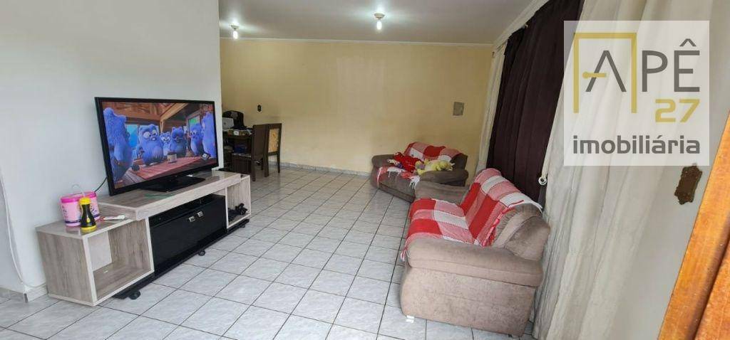 Sobrado à venda com 3 quartos, 198m² - Foto 1