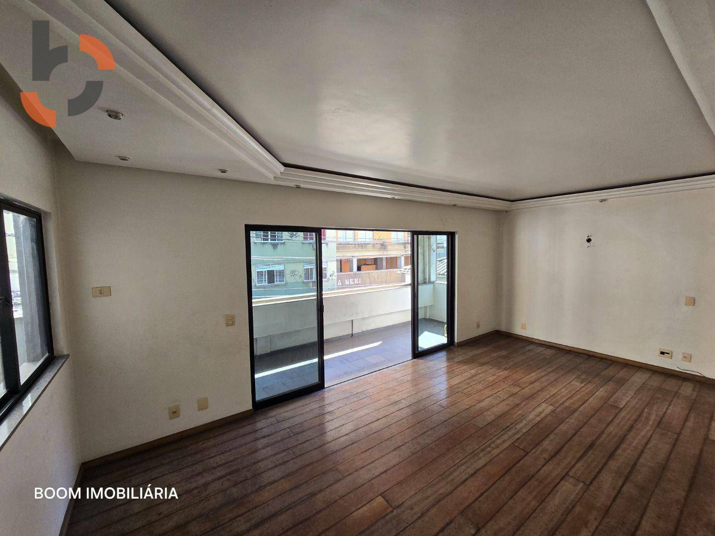 Apartamento à venda com 3 quartos, 220m² - Foto 27