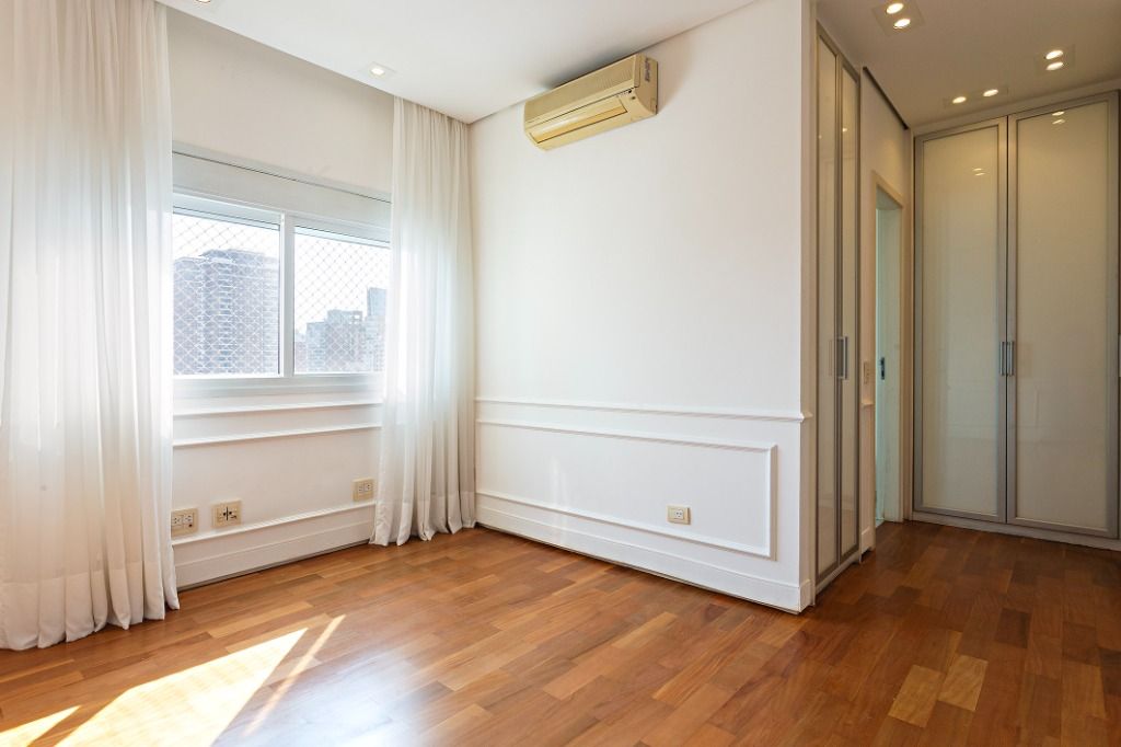 Apartamento para alugar com 2 quartos, 276m² - Foto 12