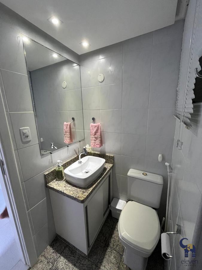 Apartamento à venda com 2 quartos, 72m² - Foto 11