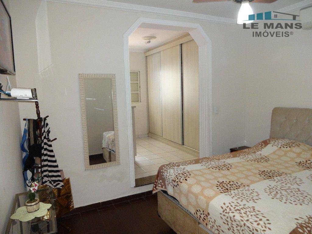 Casa à venda com 3 quartos, 169m² - Foto 12