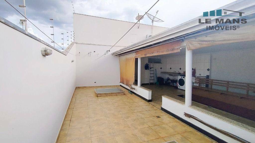 Casa à venda com 3 quartos, 227m² - Foto 44