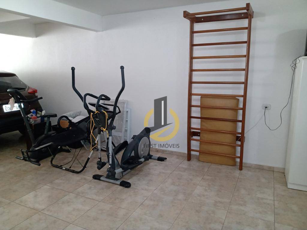 Sobrado à venda com 3 quartos, 300m² - Foto 17