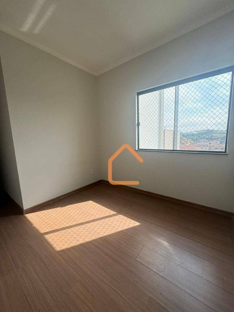 Apartamento à venda com 2 quartos, 75m² - Foto 8