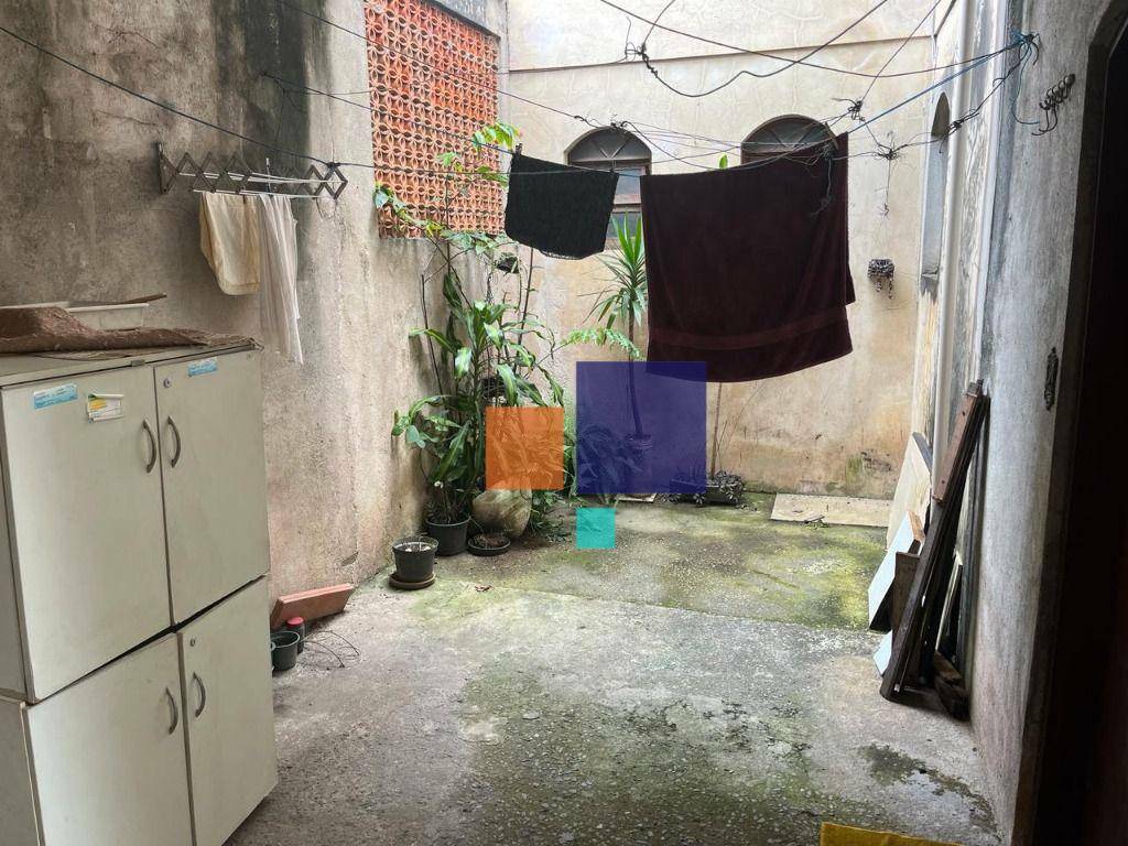 Sobrado à venda com 6 quartos, 240m² - Foto 14