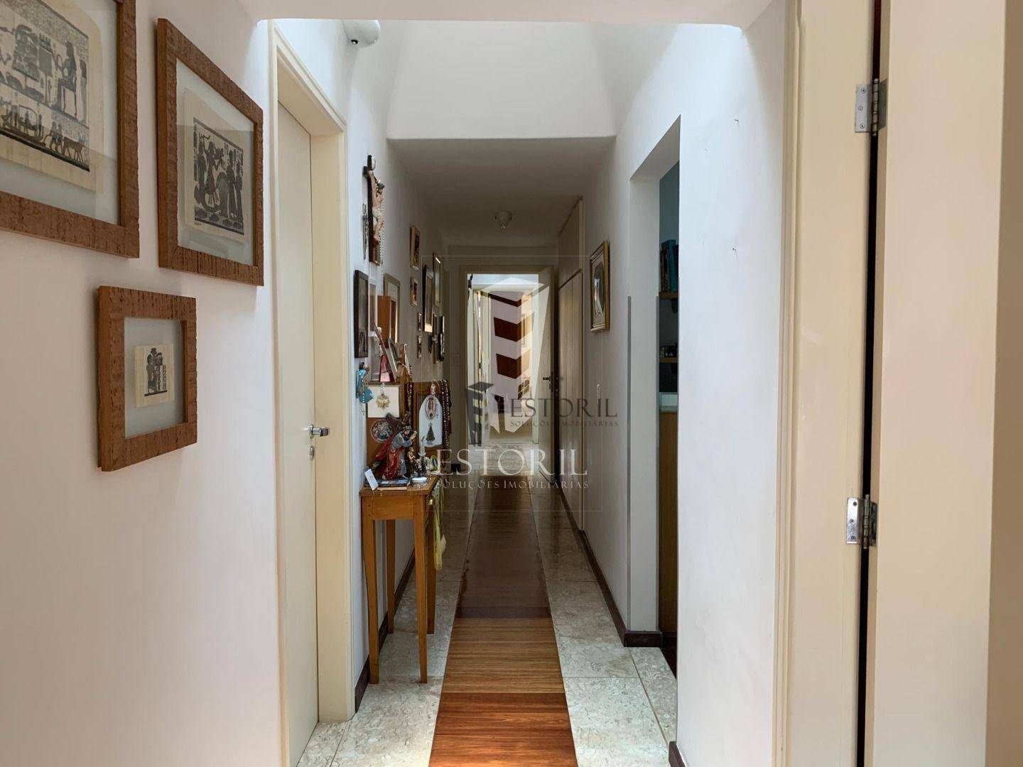 Casa à venda com 3 quartos, 264m² - Foto 14