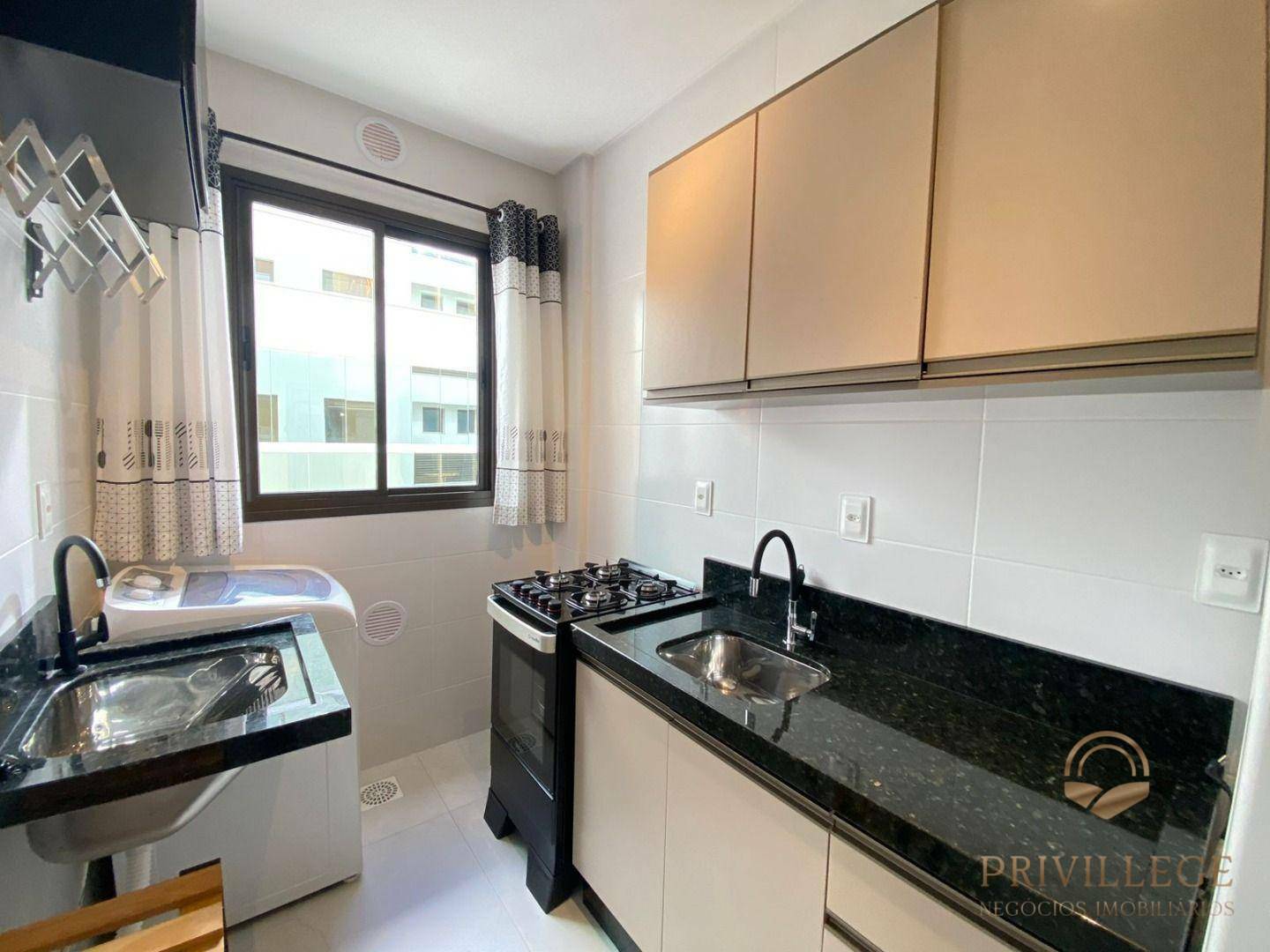 Apartamento à venda com 2 quartos, 62m² - Foto 11