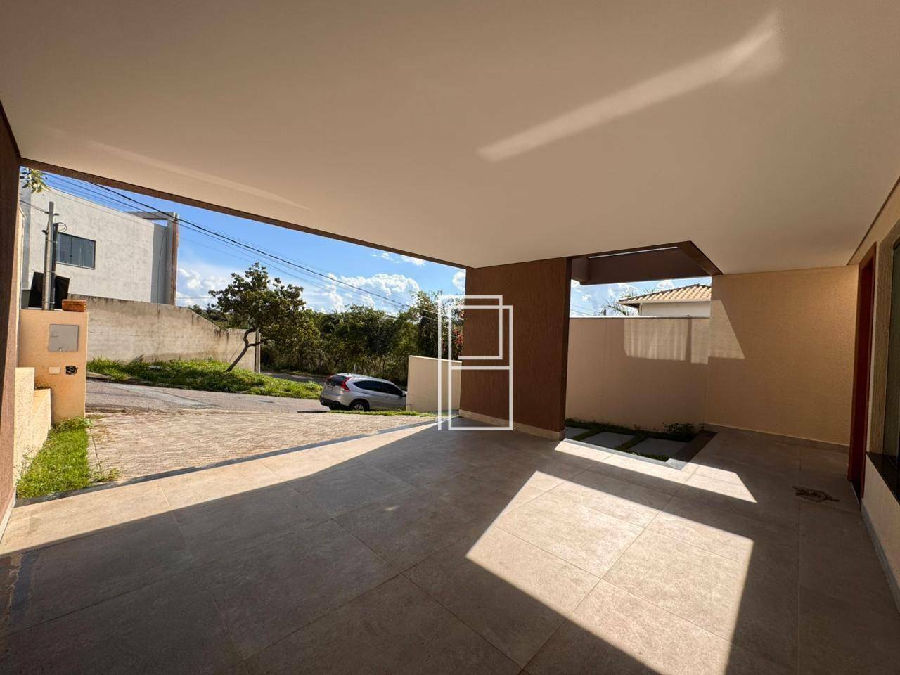 Casa à venda com 3 quartos, 184m² - Foto 2