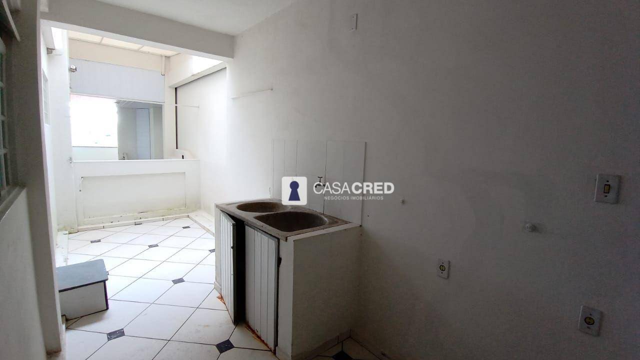 Prédio Inteiro para alugar, 140m² - Foto 2