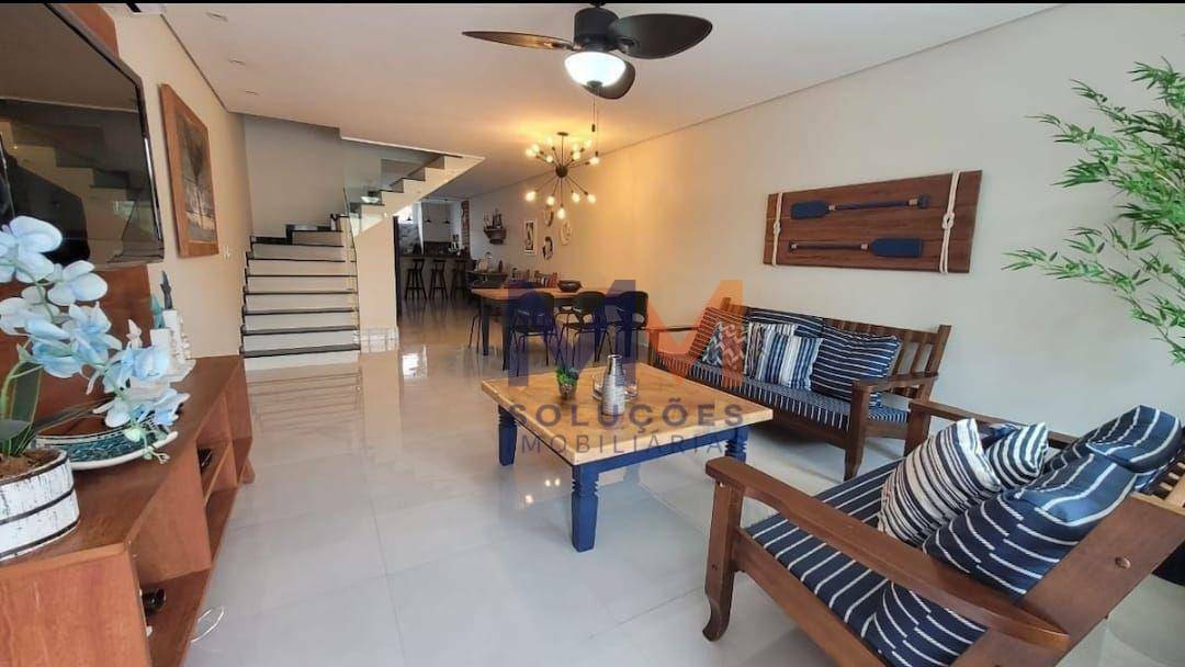 Sobrado à venda e aluguel com 3 quartos, 136m² - Foto 1