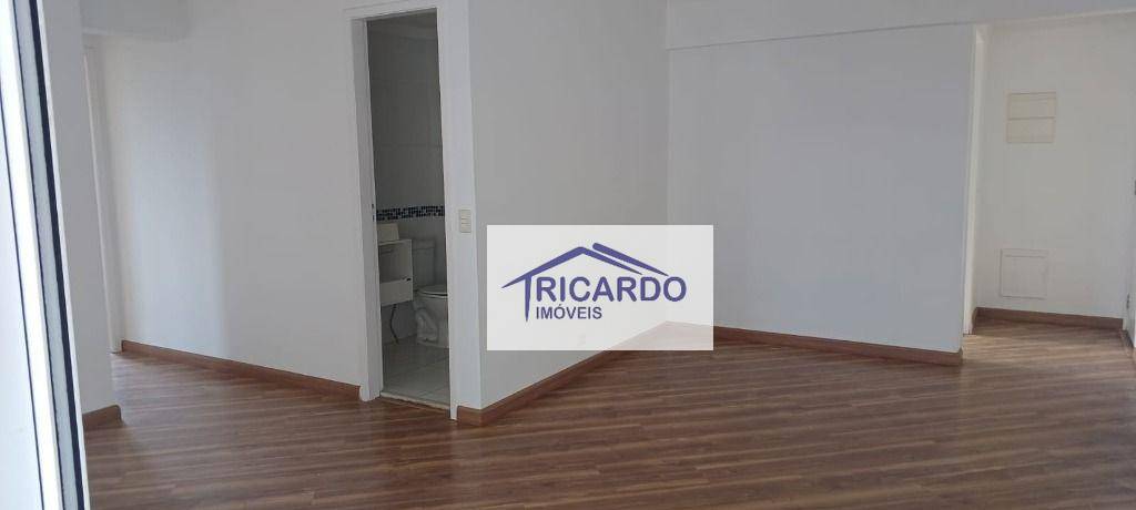 Apartamento à venda com 2 quartos, 63m² - Foto 2