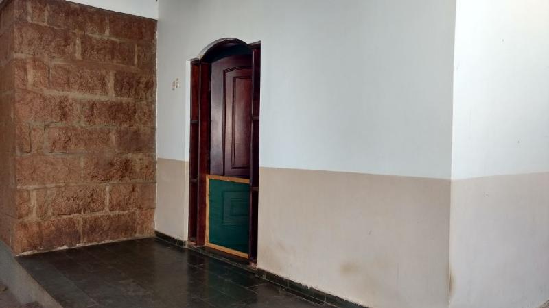 Casa à venda com 3 quartos, 250m² - Foto 2