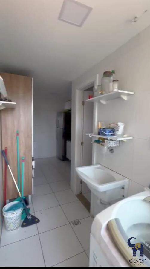 Apartamento para alugar com 3 quartos, 95m² - Foto 8