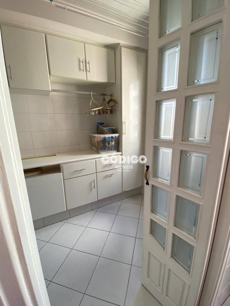 Apartamento à venda com 3 quartos, 144m² - Foto 12