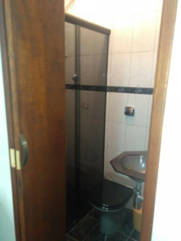 Sobrado à venda com 3 quartos, 200m² - Foto 11