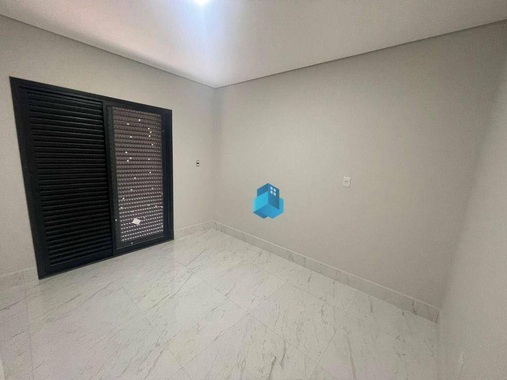 Casa à venda com 3 quartos, 200m² - Foto 8