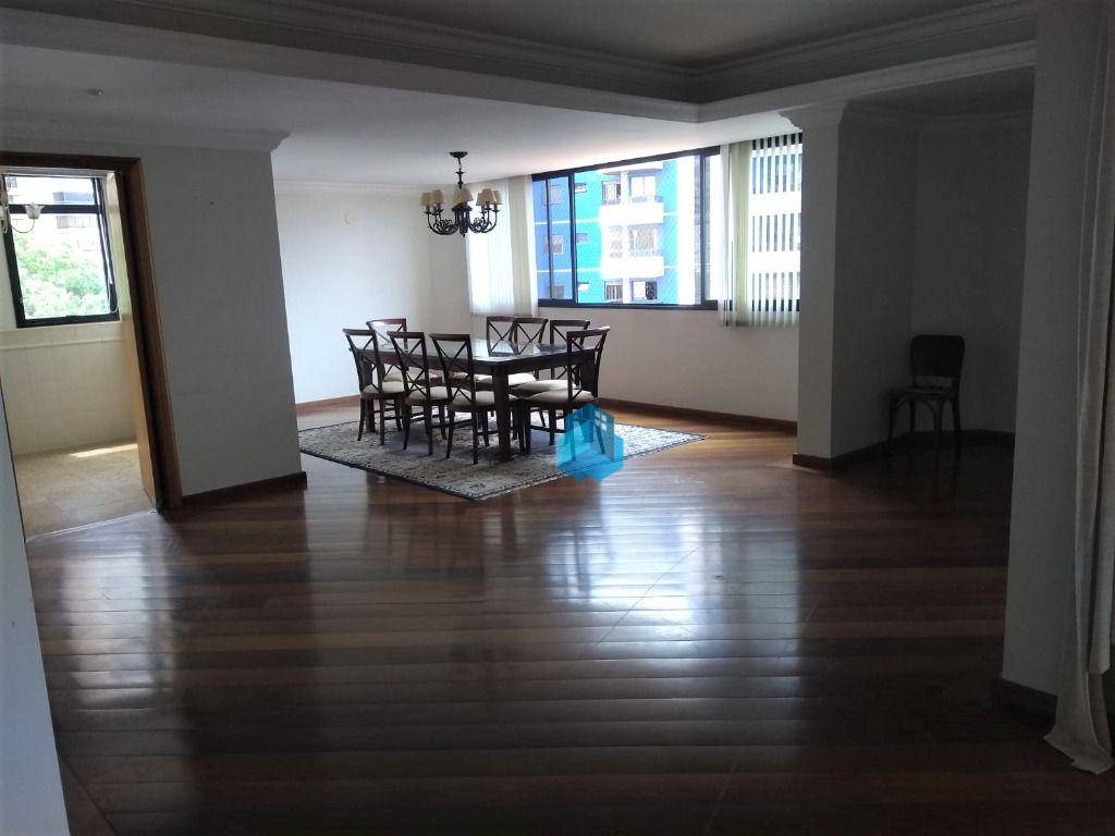 Apartamento à venda com 4 quartos, 245m² - Foto 5