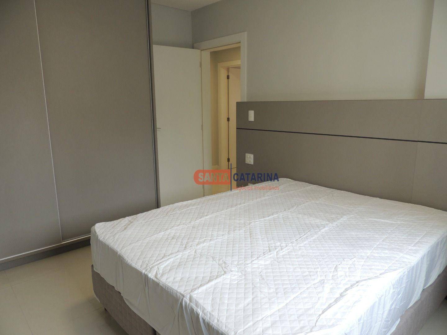 Apartamento à venda com 3 quartos, 155m² - Foto 17