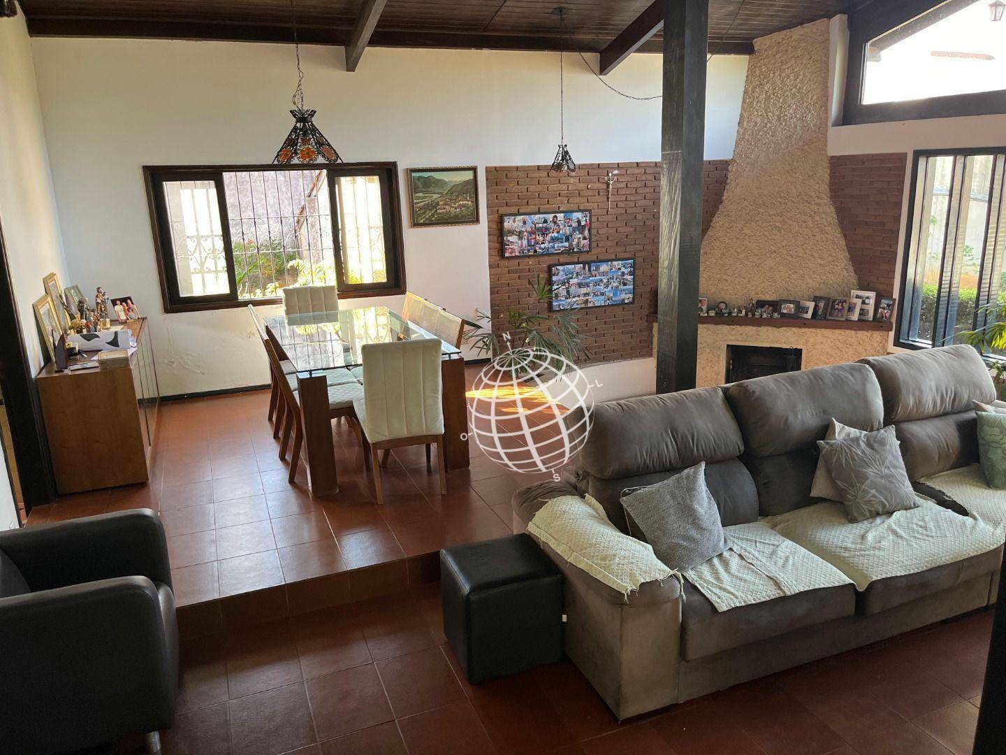 Casa à venda com 4 quartos, 364m² - Foto 15