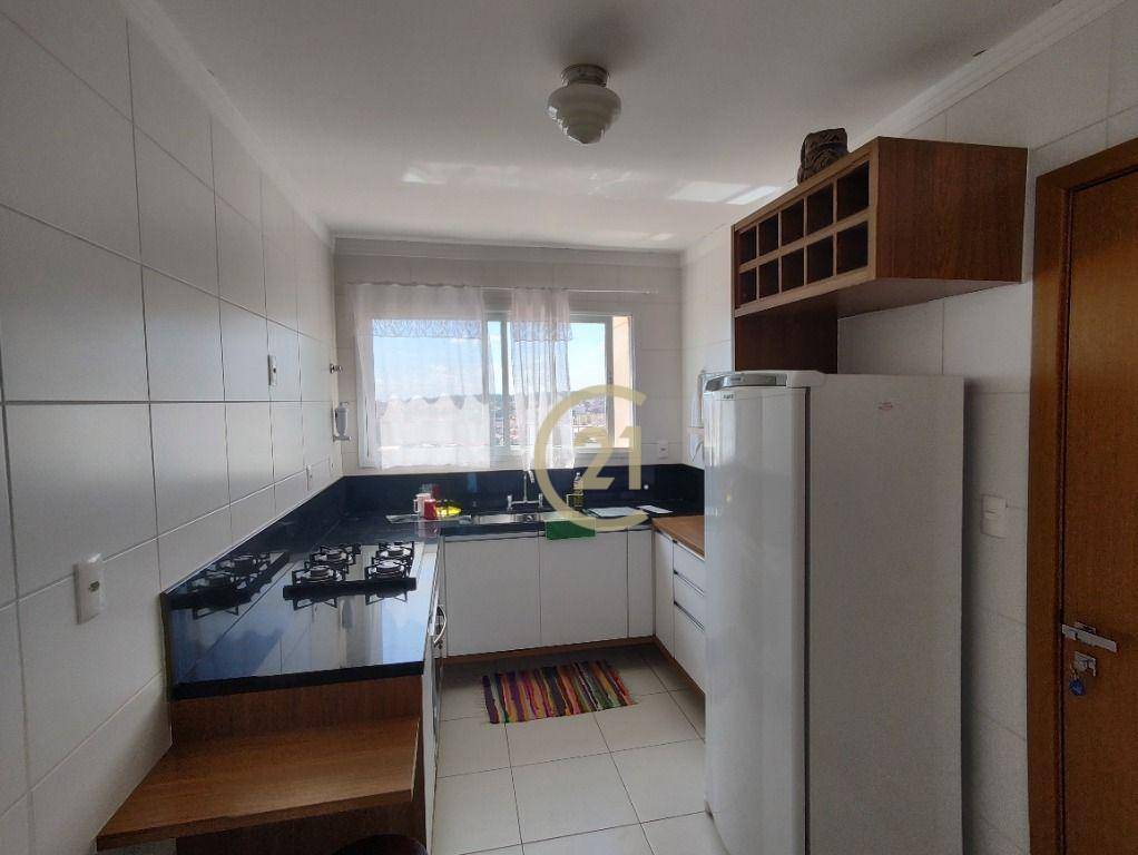 Apartamento à venda com 3 quartos, 106m² - Foto 3