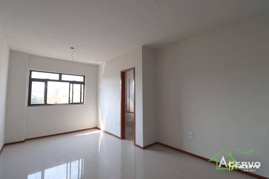 Apartamento à venda com 3 quartos, 137m² - Foto 5