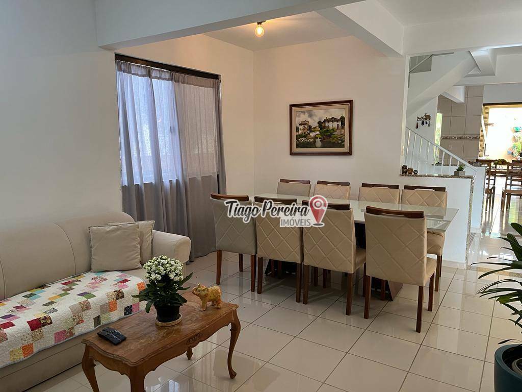 Casa de Condomínio, 4 quartos - Foto 1