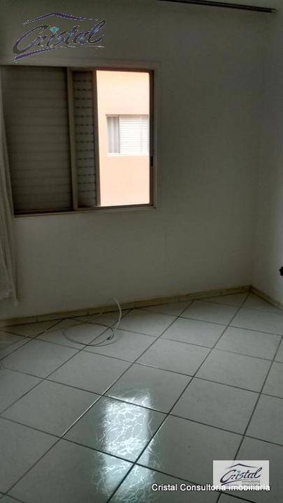 Apartamento à venda com 2 quartos, 65m² - Foto 4