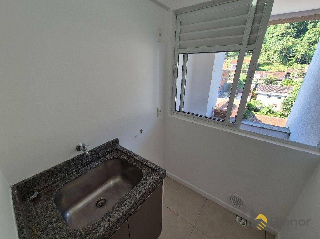Apartamento para alugar com 3 quartos, 75m² - Foto 9